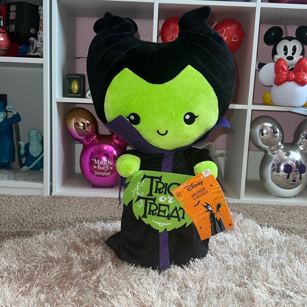 Maleficent Halloween Greeter